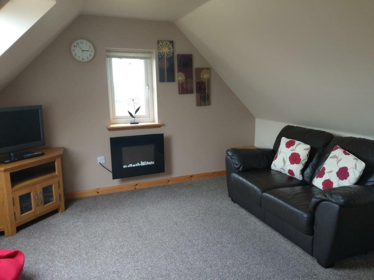 Kinkell Holiday Apartment Kingsburgh Екстериор снимка